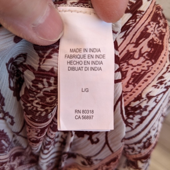 Lucky Brand Top size Large, white and red floral - Picture 14 of 14